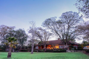 Отель Jacaranda Lake Elementeita Lodge  Gilgil